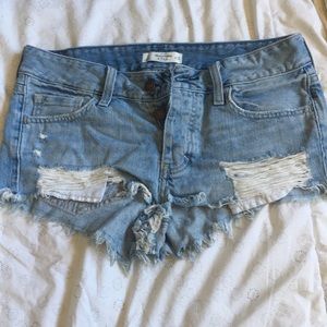 light wash denim Abercrombie shorts